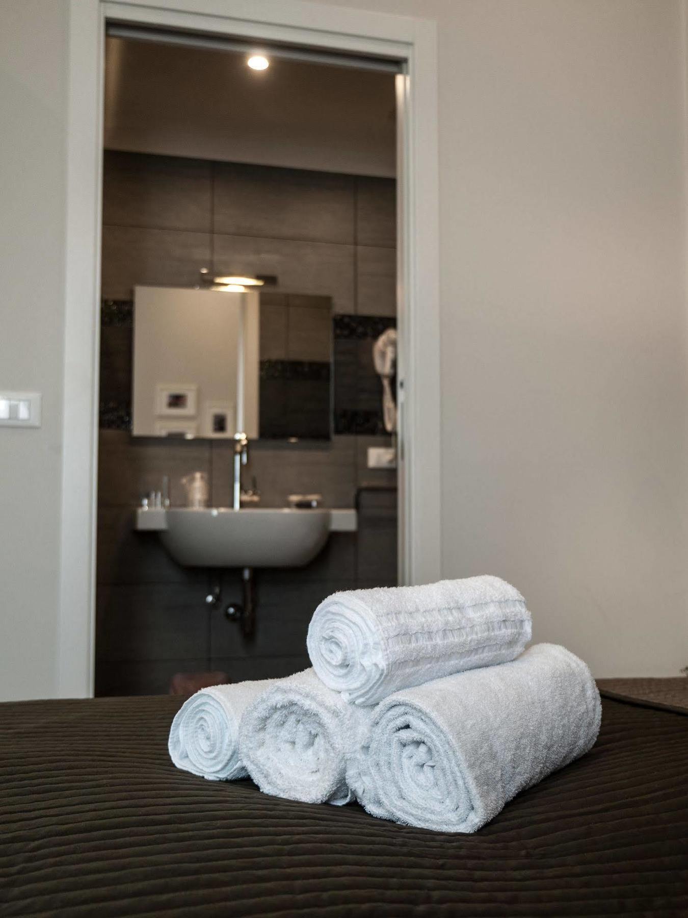 Bed Linate 2* Milan